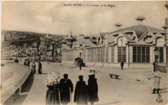 Mers - Le Casino et la Digue