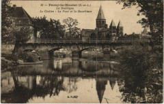 Paray-le-Monial La Basilique - Le Cloitre - Le Pont à Paray-le-Monial