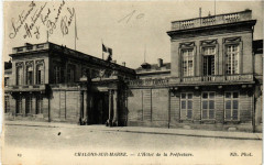 Chalons-sur-Marne - L'Hotel de la Prefecture