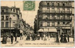 Troyes Rues de la Republique et de l'Hotel de Ville à Troyes