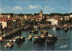 St Jean de Luz vue generale sur le Port France -
													64 Pyrénées Atlantiques
												