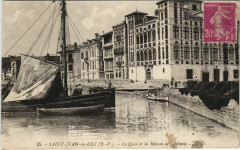 St Jean de Luz Le Quai et la Maison de l'Infante France