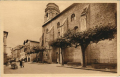 St Jean de Luz Rue Gambetta ,Eglise France