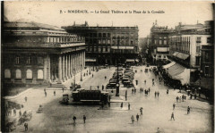 Bordeaux - Le Grand Théatre et la Place de la Comedie à Bordeaux