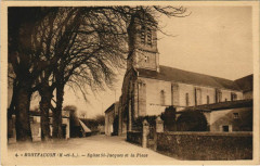 Montfaucon Egliose Saint-Jacques et la Place
