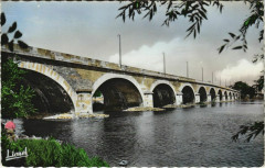 Les Ponts-de-Ce Le Pont Dumnacus sur la Loire