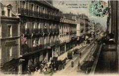 Saint-Nazaire - La Rue a la hauteur de l'Hotel à Saint-Nazaire