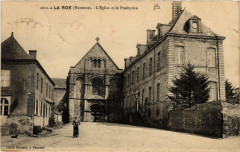La Roe L'Eglise et le Presbytere -
													53 Mayenne
												