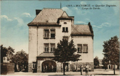 Mayenne - Quartier Degotte - Corps de Grade à Mayenne