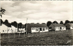 Pre-en-Pail - Cite des H:L:M: -
													53 Mayenne
												