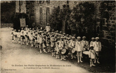 La Fanfare des Petits Orphelins de Saint-Georges-de-Lisle Saint-Fraimbaul -
													53 Mayenne
												