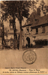 Laval-Place du Palais-A droite entrée du Cháteau -
																					53000 Laval
																			