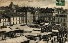 Mayenne-Place du Marché à Mayenne