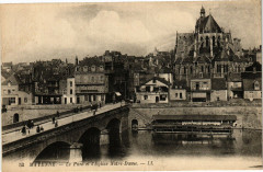 Mayenne-Le Pont et l'Eglise Notre Dame à Mayenne