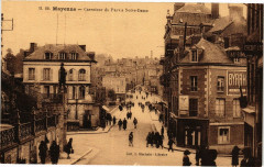 Mayenne-Carrefour du Parvls Notre Dame à Mayenne