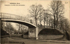 Verneuil - Passerelle et entrée des promenades -
													27 Eure
												