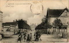 Sainville - L'avenue de la Gare et le Mairie