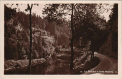 Le Doubs a Entre-Roches à Doubs