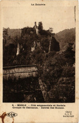 Merle - Groupe de Chateaux - Entrée des Ruines