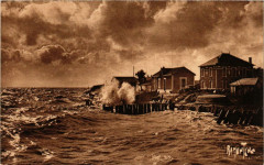 Chatellaillon-Plage Tempete aux Boucholeurs -
													17 Charente Maritime
												