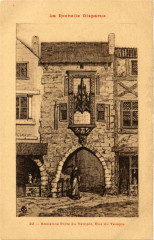La Rochelle Ancienne Porte du Temple Rue du Temple à La Rochelle