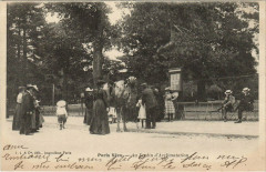 Carte postale ancienne Au Jardin d'Acclimatation
                                                                     à Neuilly-sur-Seine
                                