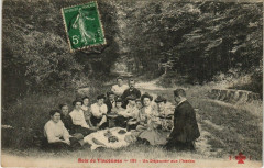 Paris 12e Bois de Vincennes 181 Un Dejeuner sur herbe F.Fleury -
																					75012 Paris 12e
																			