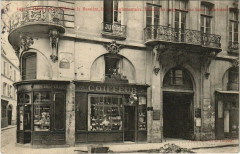 Paris 6e Rue Saint-Andre-des-Arts Hotel des du Tillet de Bussiere à Paris 6e