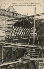 Paris Les Travaux du Metropolitain. Foncage des caissons