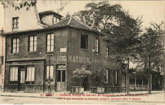 Carte postale ancienne Cabaret Rouge et maison du bourreau - rue de la Tombe-Issoire
                                                                     à Paris 14e
                                