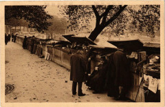 Paris métiers. Bouquiniste du Quai Malaquais à Paris 4e