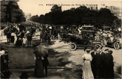 Carte postale ancienne L'Avenue du Bois de Boulogne
                                                                     à Paris 16e
                                
