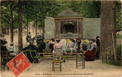 Paris 8e Champs-Elysées Les Guignols à Paris 8e