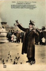 Paris Le Charmeur d'Oiseaux au Jardin des Tuileries