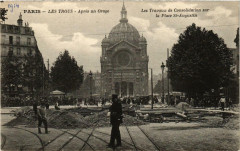 Paris les trous apres un orage. Place Saint-Augustin