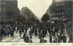 Paris le 1er Mai 1906 Bd Magenta Curieux Manifestants