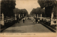 Saint-Cloud - Le Parc - Parterre de l'Orangerie à Saint-Cloud