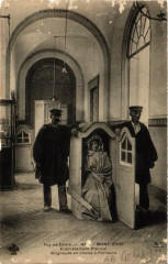 Le Mont-Dore Etabl. Thermal Baigneuse en Chaise à Mont-Dore