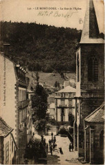 Le Mont-Dore La Rue de l'Eglise à Mont-Dore