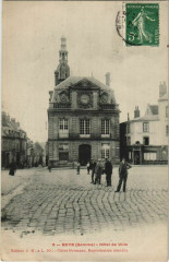 Roye Hotel de Ville à Roye