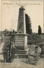 Roye Monument aux Morts à Roye