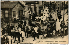 Troyes Char de la Reine à Troyes