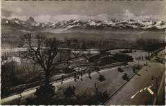 Pau Chaine des Pyrenees ,Pic du Midi d'Ossau France à Pau