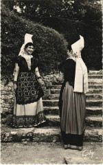 La Mothe-Saint-Heray Au Parc - Deux Mothaises