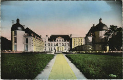 Oiron Chateau d'Oiron - Entree de la Cour d'Honneur
