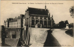 Thouars Le Chateau - La Chapelle et le Caveau des Ducs à Thouars
