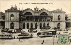 Carte postale ancienne La Gare Montparnasse
                                                                     à Paris 6e
                                