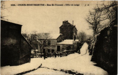 Montmartre - Rue Saint-Vincent - Effet de neige à Paris 18e
