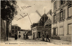 Le Moulin de la Galette - Entrée par la Rue Girardon à Paris 18e