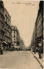 Carte postale ancienne La Rue Ramey
                                                                     à Paris 18e
                                